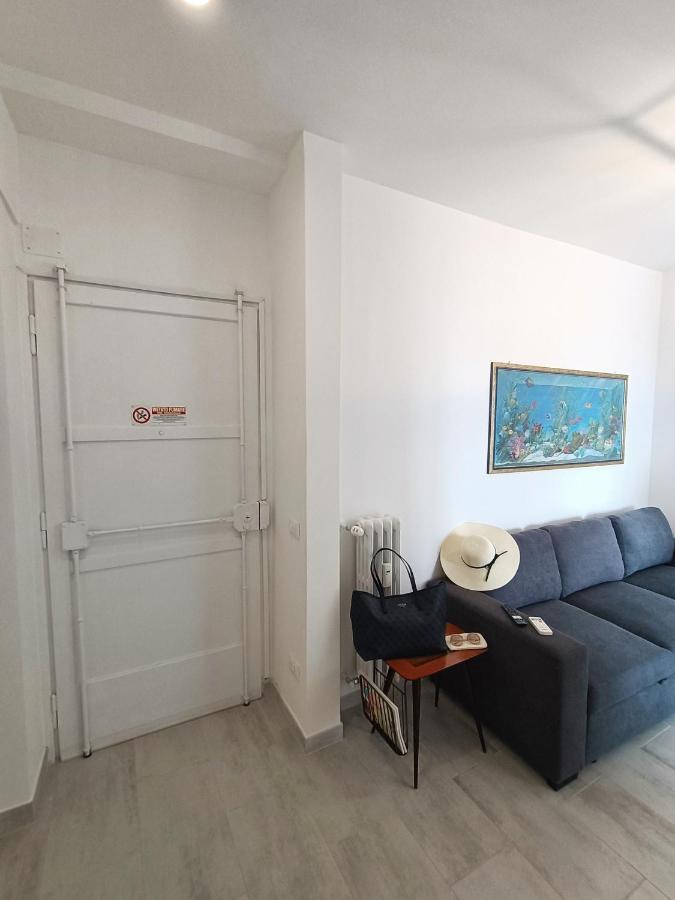 La Terrazza Sull'Appia By Hostand Apartment Roma Exterior foto