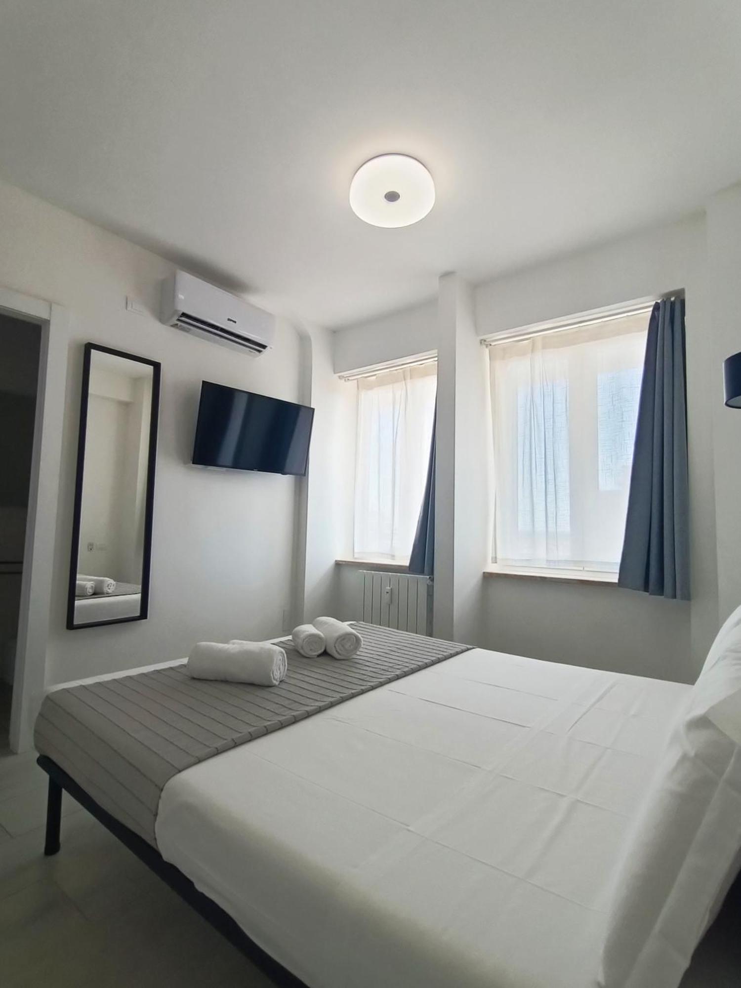 La Terrazza Sull'Appia By Hostand Apartment Roma Exterior foto